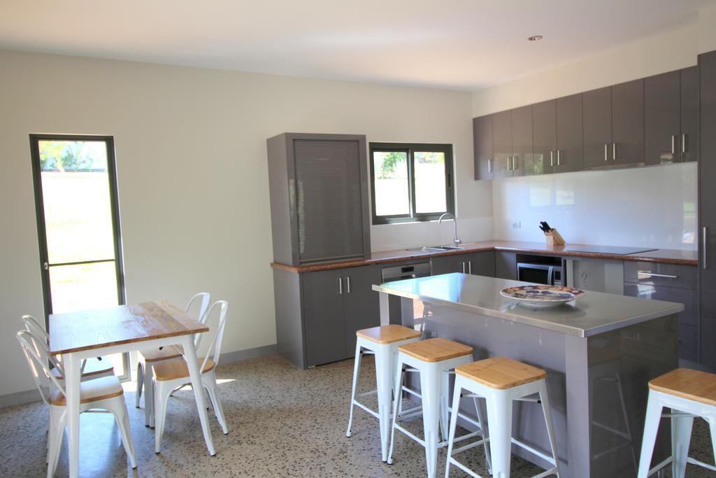 3 Bells Alpine Cottage Брайт Екстериор снимка